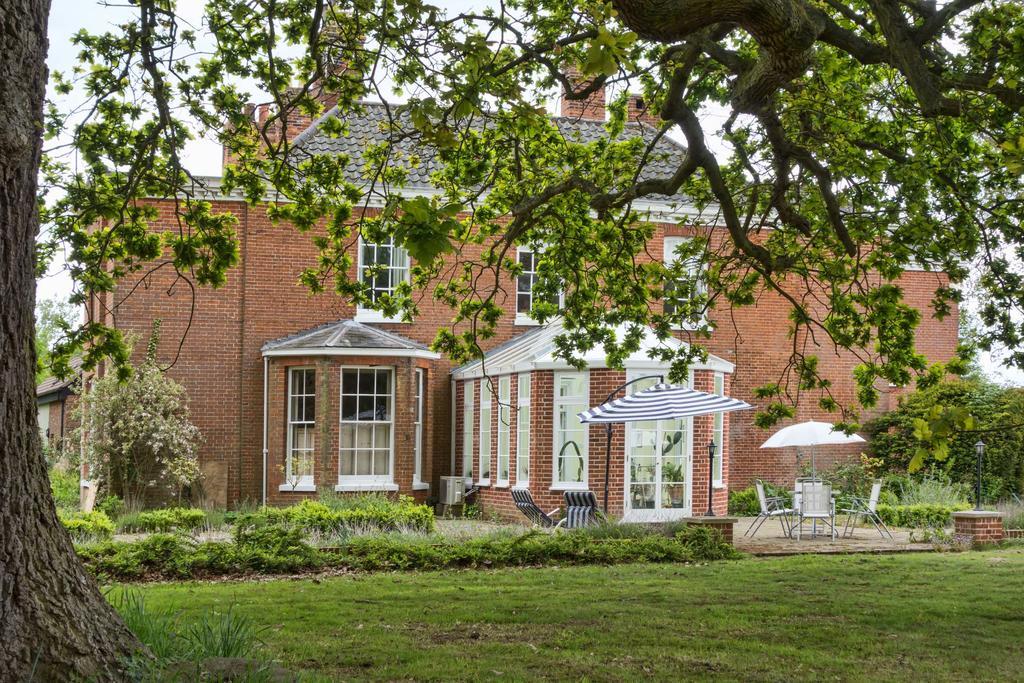 Lingwood Hall ภายนอก รูปภาพ